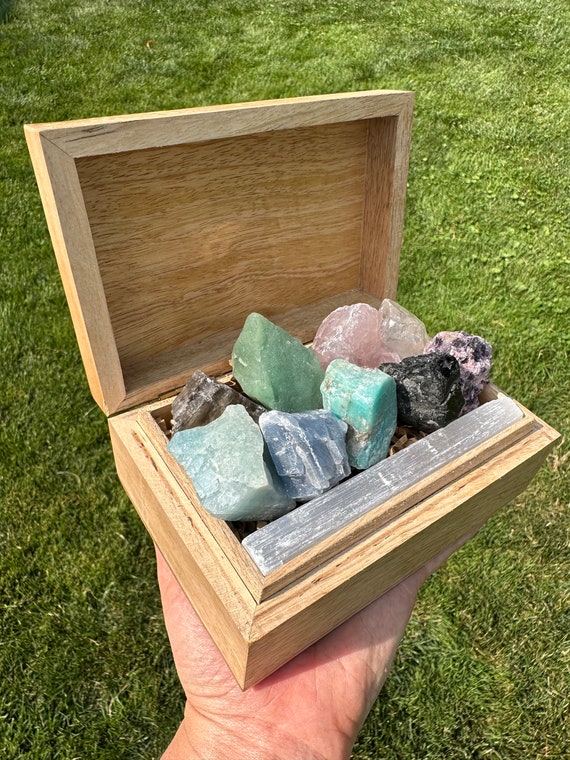 Worry and Stress Crystal Box Healing Crystals and Stone Set Calming and  Tranquility Raw Crystals Crystal Gift Box Starter Kit 15 