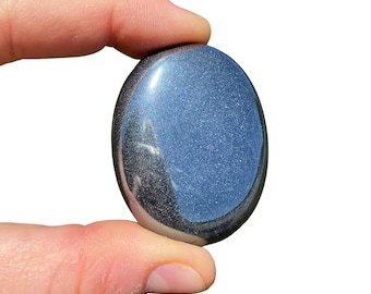 Hematitpolerad oval palmsten - (4,8 cm) - Tumlad hematitbekymmerssten - Silverhematit tumlad kristall - Skyddande och jordande sten