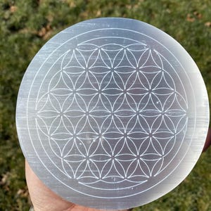Selenite Plate Flower of Life Engraved (2.5&quot; - 6&quot;) - Selenite Slab - Flower of Life Selenite Charging Plate - Selenite Cleansing Plate