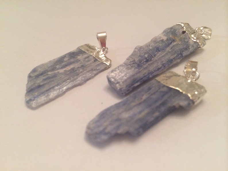 Kyanite Pendant Kyanite Necklace Healing Crystal Protection Pendant Energy Balancing Raw Blue Kyanite Pendant
