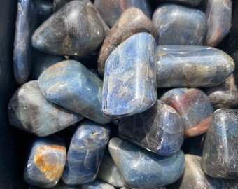 Blue Sapphire Tumbled Stone - Grade A - Multiple Sizes Available - Tumbled Sapphire Crystal - Polished Sapphire Gemstone - Natural Sapphire