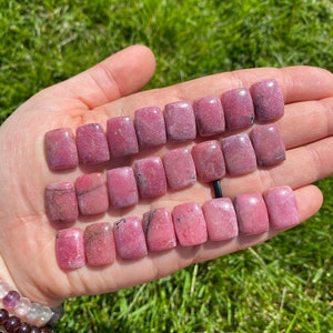Cabujón de rodonita rectangular (1,49-1,88 cm) - Cabujón de rodonita pulida - Cabujón de cristal de rodonita pulida - Piedra rosa imagen 8