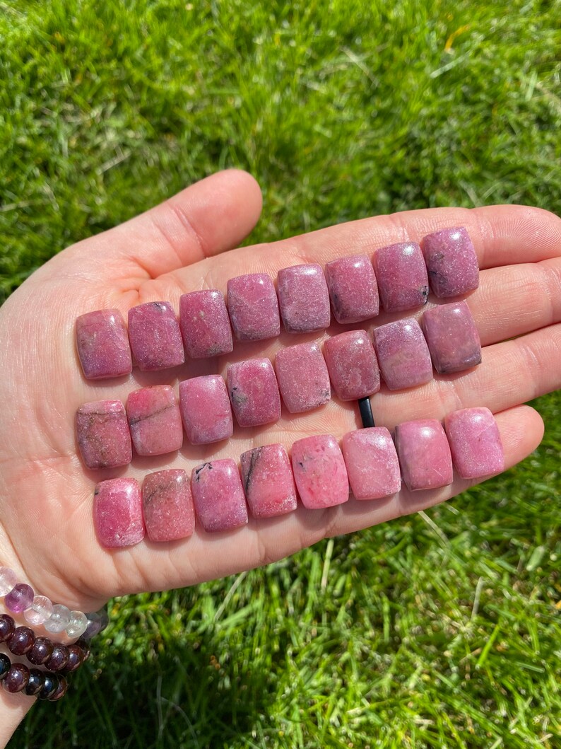 Cabujón de rodonita rectangular (1,49-1,88 cm) - Cabujón de rodonita pulida - Cabujón de cristal de rodonita pulida - Piedra rosa imagen 8