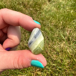 Infinite Tumbled Stone - Green Infinite Stone - Serpentine Gemstone - Green Infinite Serpentine - Tumbled Infinite Crystal