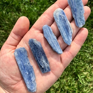 Blue Kyanite 1 7 Raw Blue Kyanite Stone Blue Kyanite Crystal Large Blue Kyanite Rough Blue Kyanite Blade Raw Kyanite Blade image 4
