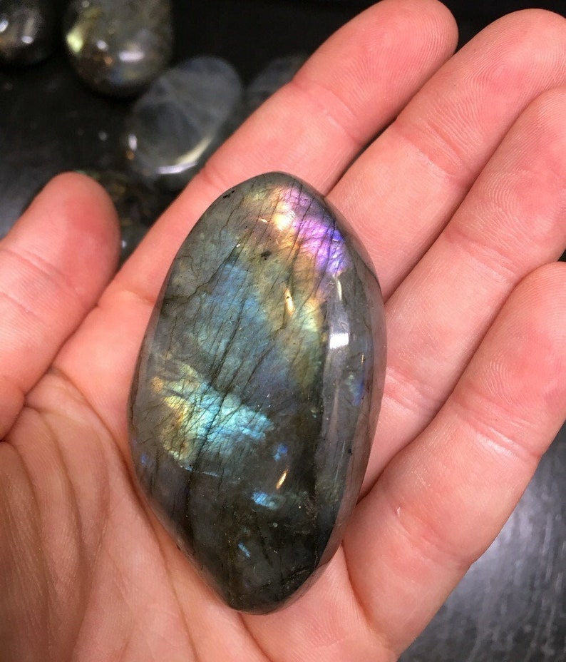 Labradorite Palm Stone Labradorite Stone Polished Labradorite Oval Palm Stone Tumbled Labradorite Crystal Blue Flash Labradorite image 8