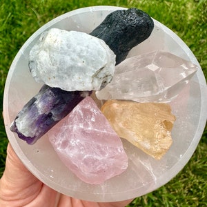 Good Vibes Crystal Set Raw Crystals and Stones Healing Crystal Crystal Starter Kit Good Vibrations Positive Energy Raw Crystal Set Set + Selenite Bowl