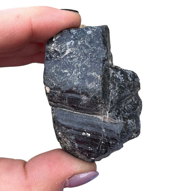 Black tourmaline rock stone discount