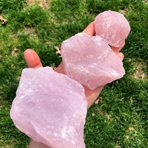 Raw Rose Quartz Crystal 0.5 7 Grade A Rose Quartz Stone Raw Pink Quartz Crystal Rough Rose Quartz Healing Crystal for Heart Chakra image 2