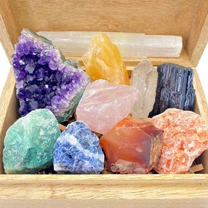 Crystals and Stones Set - Chakra Stones - Raw Crystals and Stones - Gift Box - Beginner Crystal Set - Crystal Starter Kit