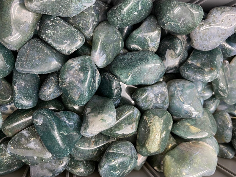 Moss Agate Tumbled Stone XL Multiple Sizes Available Tumbled Moss Agate Crystal Polished Moss Agate Chunky Green Mocha Stone image 4