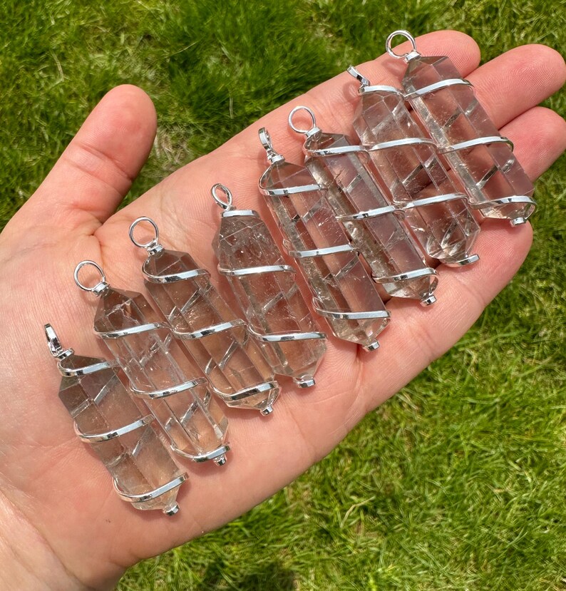 Pingente de Quartzo Fumê - Colar de Cristal com Cravação Espiral Prateada - Ponta de Cristal de Quartzo Fumê Polida - Colar de Quartzo Fumê imagem 6