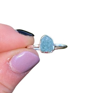 Raw Aquamarine Ring - Sterling Silver - Sizes 4 to 10 (US) - Dainty Raw Aquamarine Stone Ring - Rough Aquamarine Crystal Ring