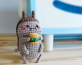 Amigurumi Tiny burger for Roach *Made2Order*