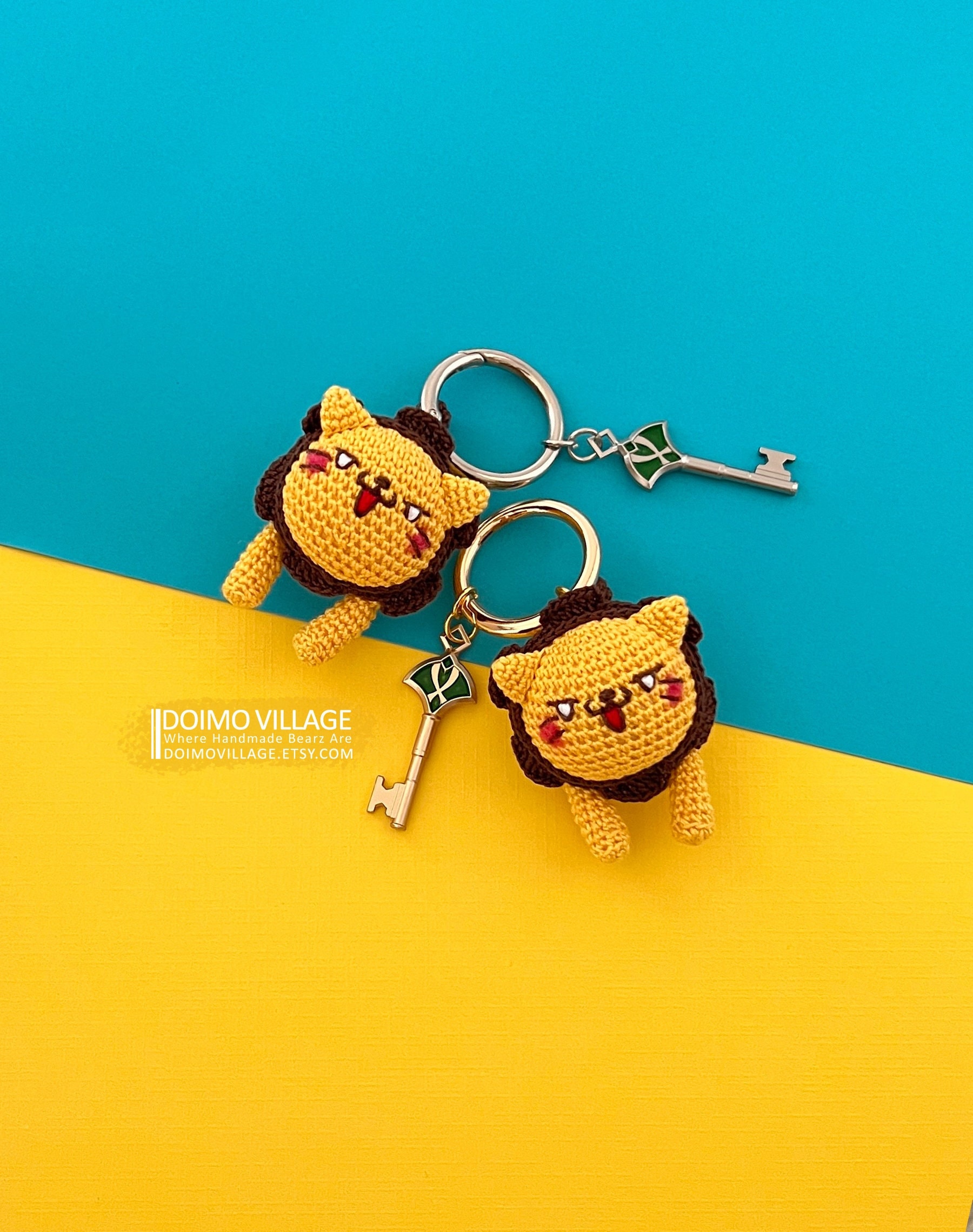 あみぐるみ - 原神 アルハイサムとカーヴェ ライオンの鍵 (プラスライオンマットステッカー x 1) *Made2Order*