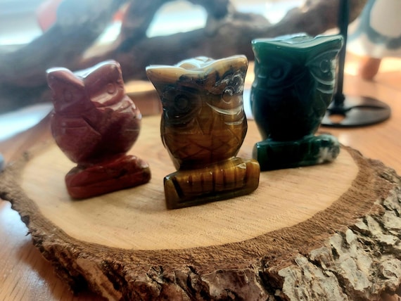 Owl Crystal Carvings, Tigers Eye, Moss Agate, Red Jasper