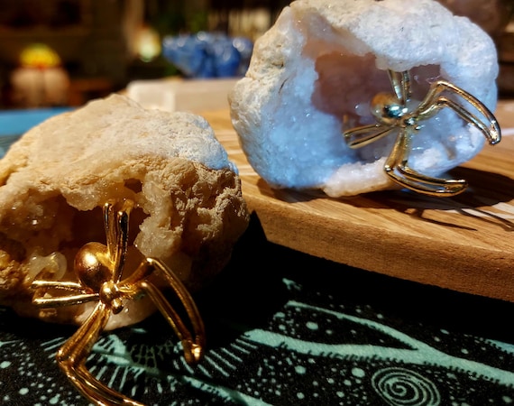 Quartz Crystal Geode Spider, Quartz specimen, Clear Quartz Druzy