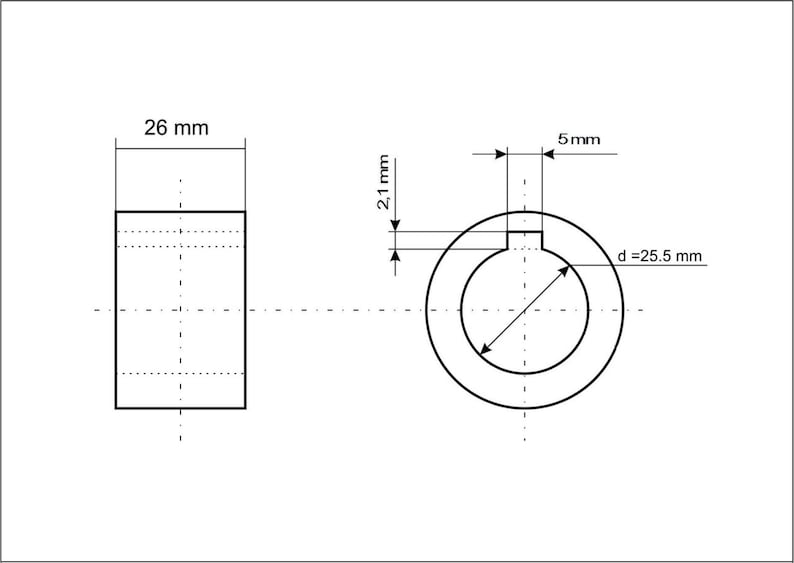 Pu&ograve; includere: Un disegno in bianco e nero di un oggetto cilindrico con un diametro di 26 mm e un'altezza di 2,1 mm. L'oggetto ha un'apertura circolare con un diametro di 25,5 mm. L'apertura &egrave; spostata dal centro dell'oggetto di 5 mm.