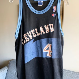 Vintage 90's Champion Shawn Kemp Cleveland Cavaliers mesh basketball jersey | N/A (tag size) 40/Medium (fit)