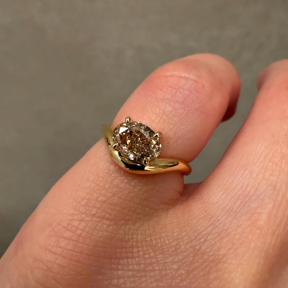 GIA certified Light brown oval diamond pinky ring - Mini Caia