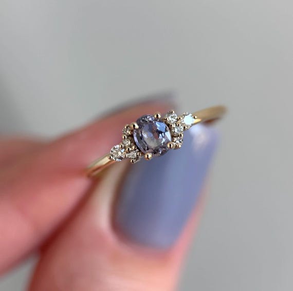 14K Yellow Gold Dew Ring with Grayish Purple Sapphire and Diamonds SZ 7