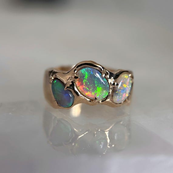 14K Molten Yellow gold ring with Australian Crystal and Dark Opals SZ 4.75