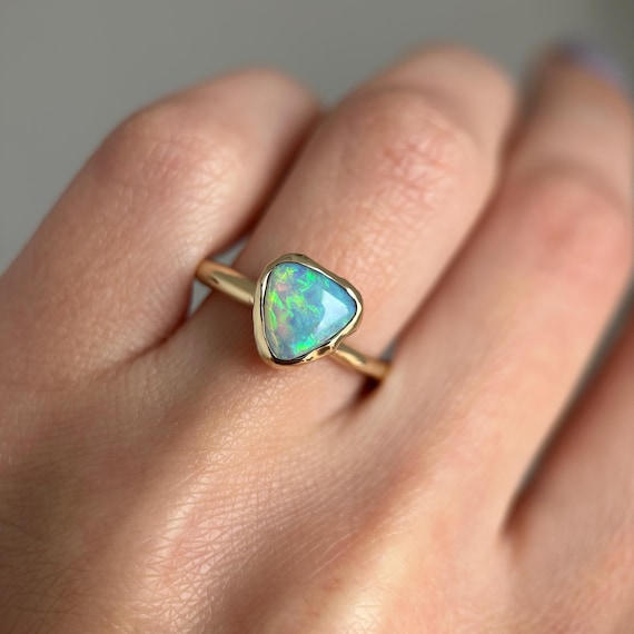 14K Molten Yellow gold ring with Australian Crystal Opal SZ 7.25