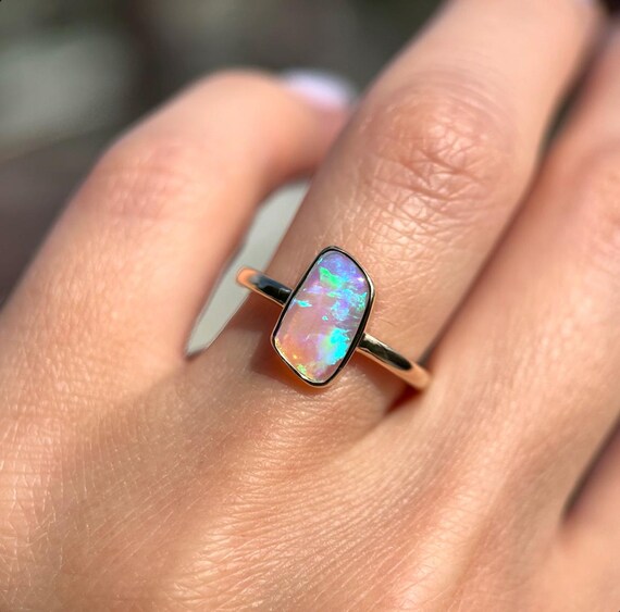 14K Yellow gold ring with Australian Crystal Opal SZ 5