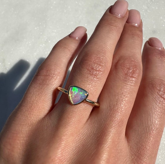 14K Yellow gold ring with Australian Crystal Opal SZ 7