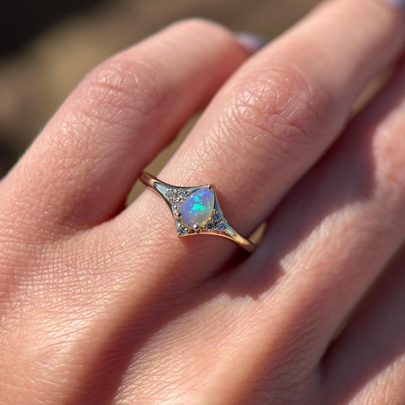 14K Yellow gold ring with Australian Crystal Opal and Diamonds