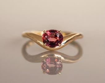 Oval Sapphire Curved 14K Yellow gold custom-made ring