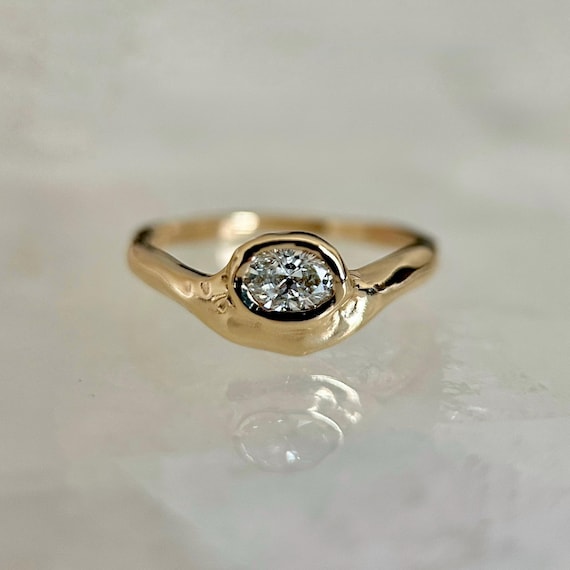 14K Molten Yellow gold ring with Diamond SZ 4.25