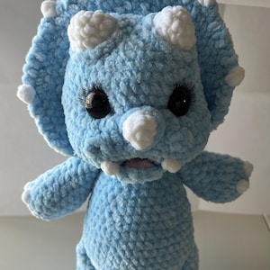 Handmade Crochet Triceratops Plushie – Soft Blue Amigurumi Dino – Adorable Dinosaur Gift for Kids & Collectors