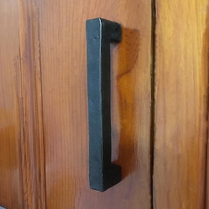 Cabinet Pull Handle, Drawer Pull, Hand Forged Black Cabinet Hardware, Custom Rustic Farmhouse Pull, Kitchen Cabinet Pull, Drawer Handles