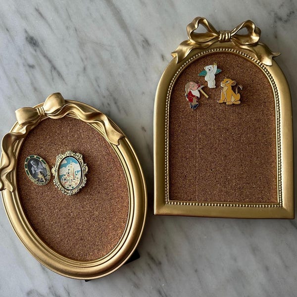 Vintage Style Pin Display Frame: Collectible Pin Board (5x7)