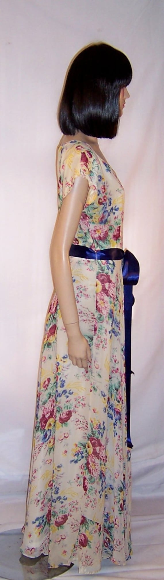 1940's Floral Printed Chiffon Gown - image 3