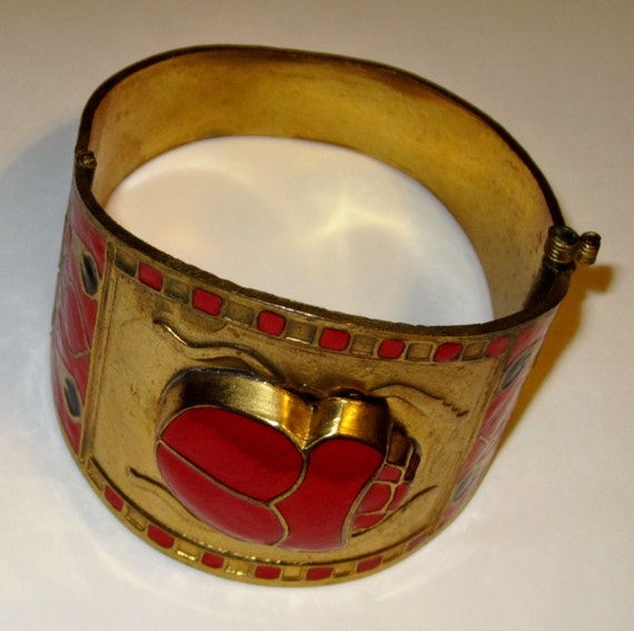 Extraordinary Art Deco Scarab Cuff in Red and Bla… - image 2