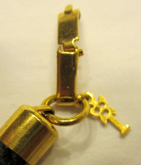 Trifari Choker with White Enamel and Crackled Res… - image 4