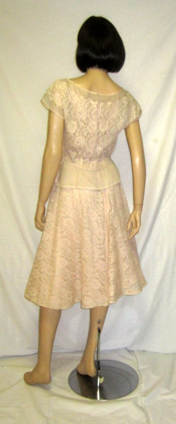 1950's Pale Peach Lace Ensemble - image 4