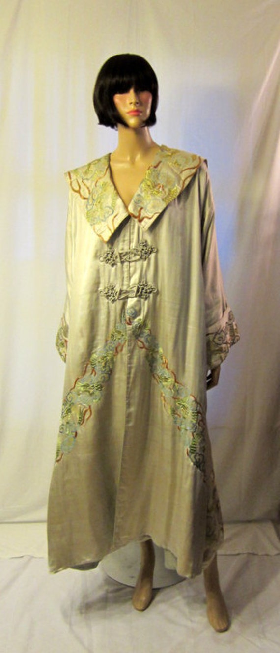 Early 20th Century  Asian Hand-Embroidered Robe wi