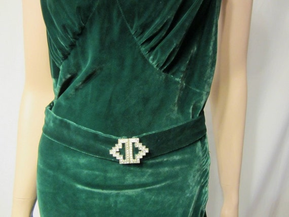 1930's Bias-Cut, Elegant and Sensuous Emerald Gre… - image 5