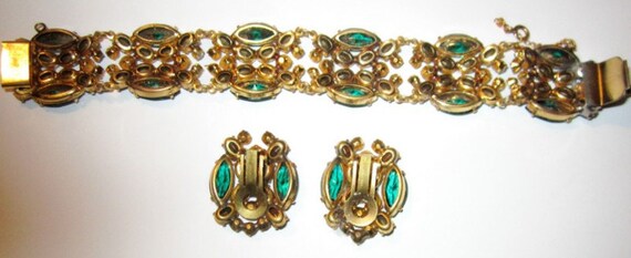 Exquisitely Detailed 1940's Bracelet and Earring … - image 3