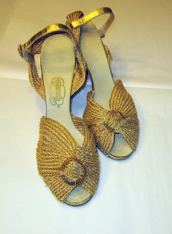 Magnificent Pair of Art Deco Strappy Gold Crochet… - image 2