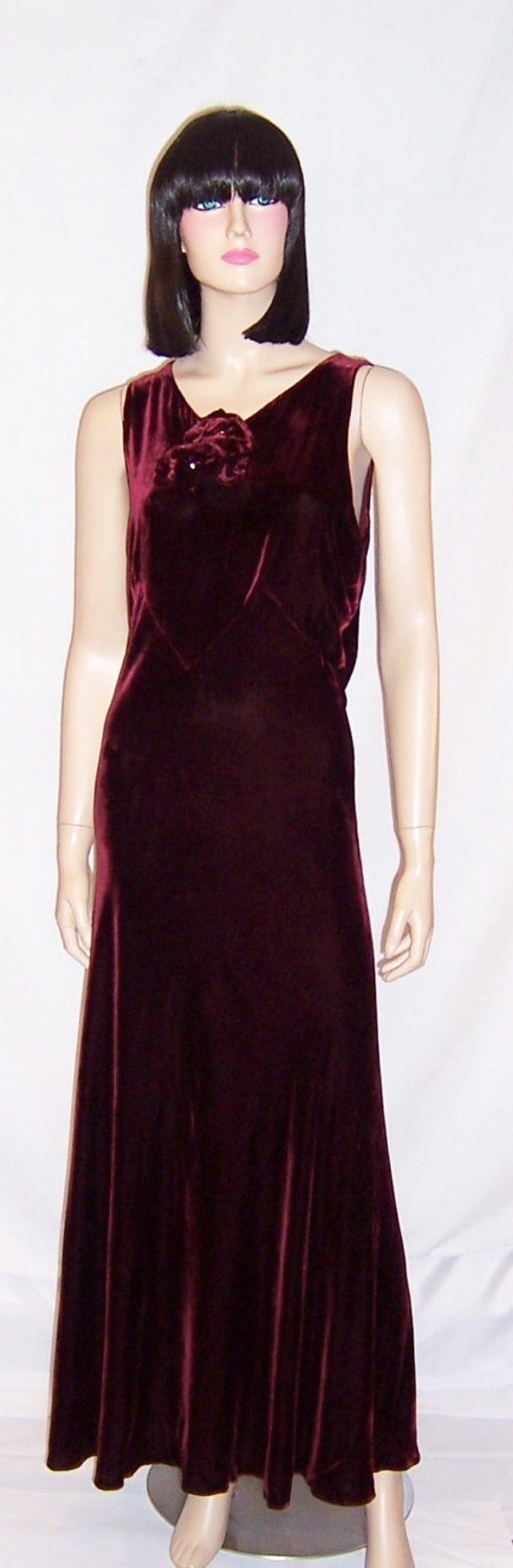 1930's Deep Burgundy Silk Velvet Gown with Matchi… - image 4