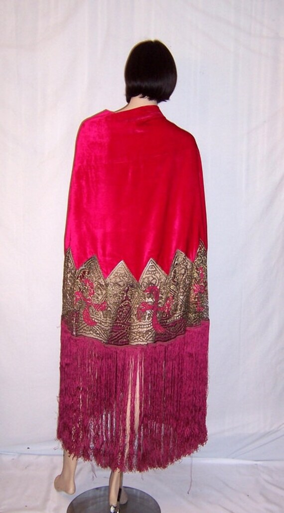 1920's Cerise-Colored Silk Velvet Shawl with Meta… - image 3