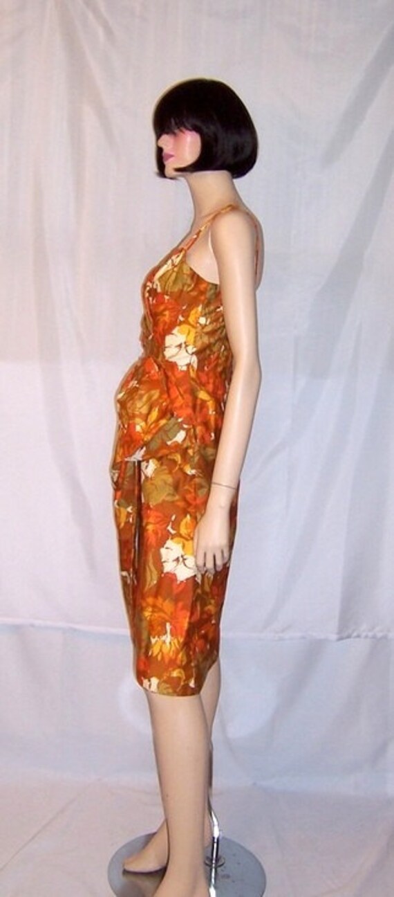 1940's Striking Printed Floral Sarong - image 2