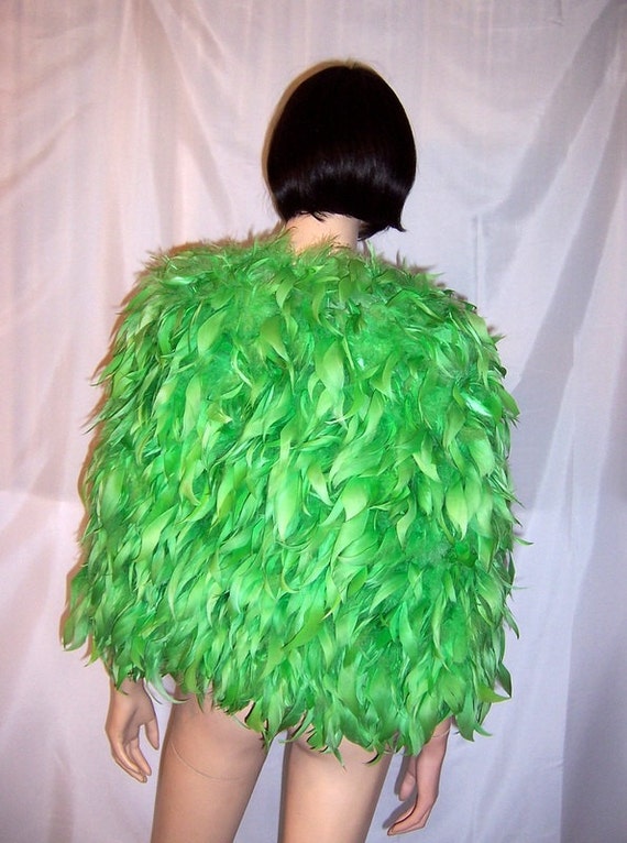 1930's Kelly Green Feathered Cape