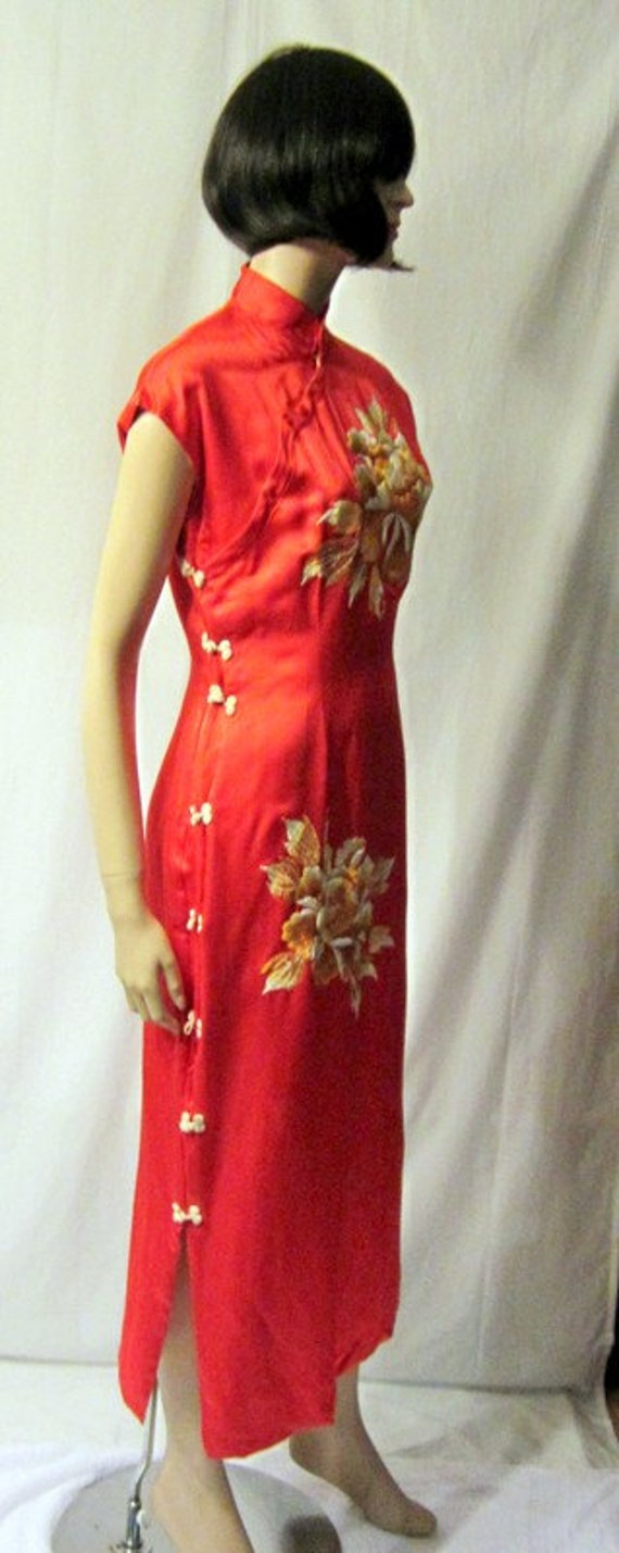 1930's Red Japanese Cheongsam Hand-Embroidered wi… - image 2