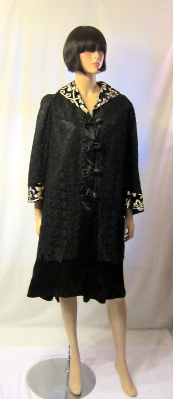 Black Silky Satin Edwardian (1901-1919) Coat with… - image 1