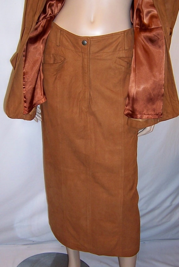 Soft Suede Ochre-Colored Women's Suit - image 5